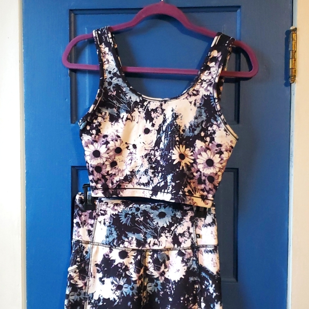 A Sports bra floral